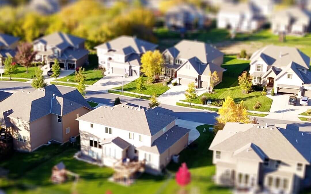 1752 FBF: Memphis Real Estate Property Tour Preview & Jason Hartman Talks One-On-One with a Creating Wealth Listener