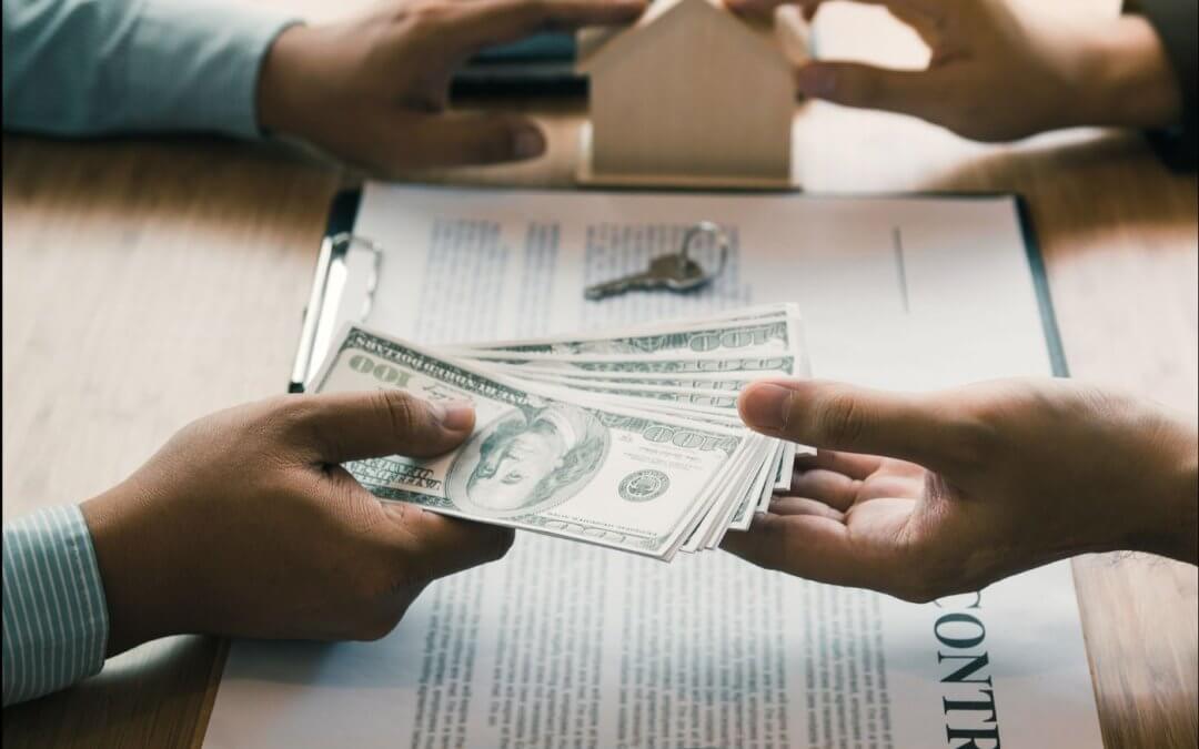 2122: Hot Market Insights: Cash Offer Loans, Declining House Sizes and Misleading Foreclosure Stats