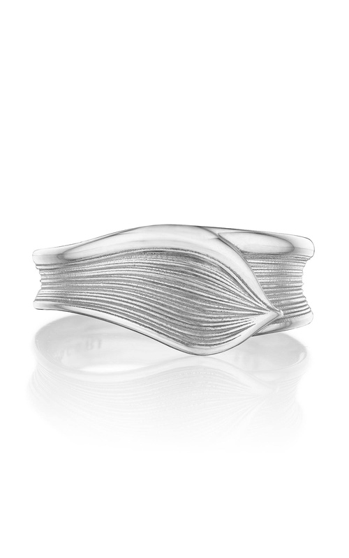 Petal Ring in 18kt White Gold