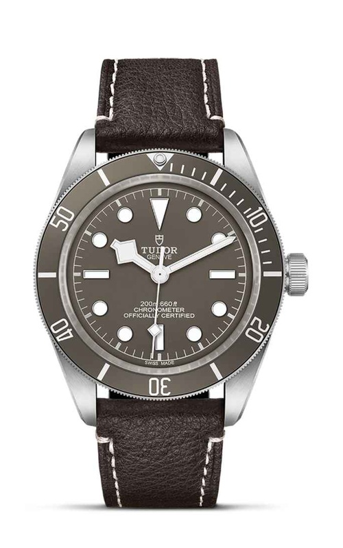 Black Bay 58 925 39mm Leather M79010SG-0001