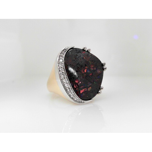 14K White Gold and 14K Yellow Gold Estate  Opal Ring