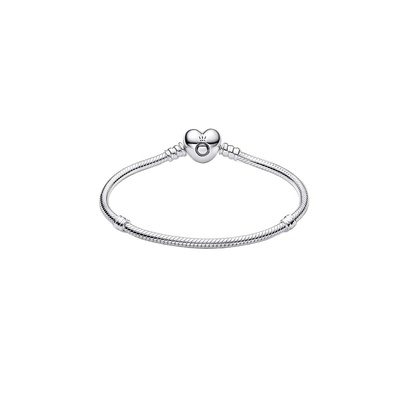 PANDORA シルバー　ブレスレット　チャーム　6個付　馬　りんご　プレゼント PANDORA シルバーブレスレットチャーム6個付馬りんごプレゼント