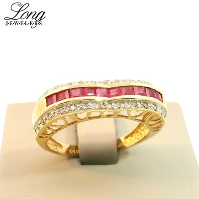 Ruby Ring w Heart Shaped Design Ruby Ring w Heart Shaped Design