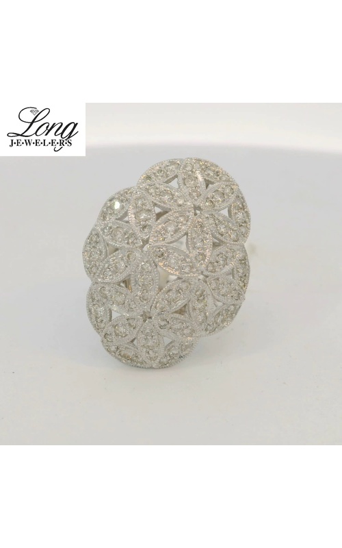 14K White Gold Cluster Ring: Dazzling Diamond Display