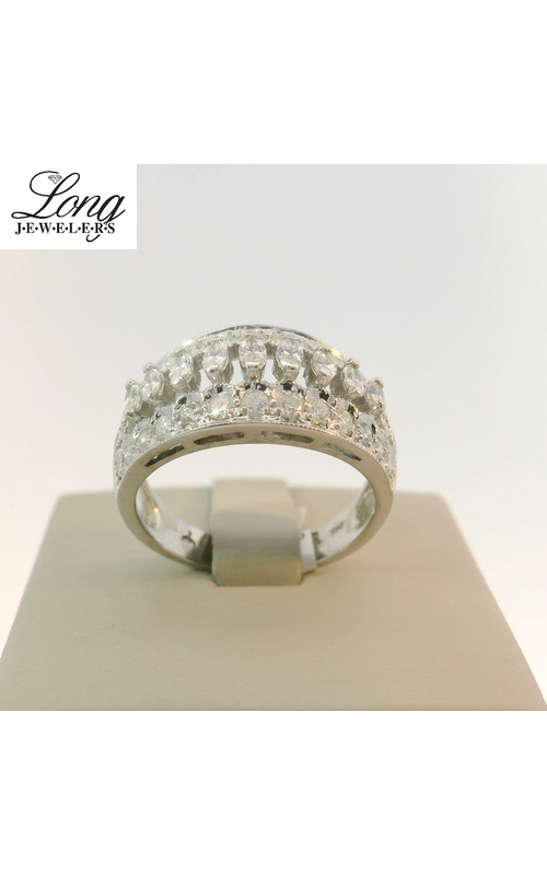 14K Yellow Gold Cluster Ring: Timeless Elegance and Sparkling Brilliance