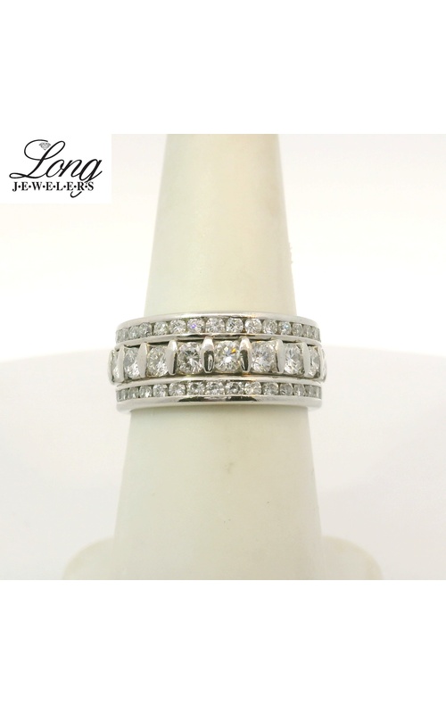 Exquisite Platinum Diamond Ring: Timeless Elegance Awaits