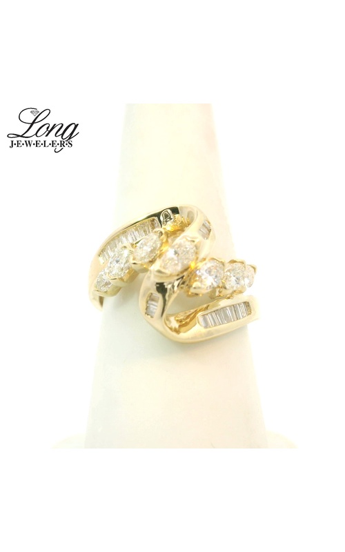 14K Yellow Gold Cluster Ring: Timeless Elegance and Sparkling Brilliance