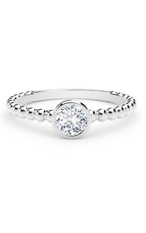 18K White Gold Elegant Engagement Ring
