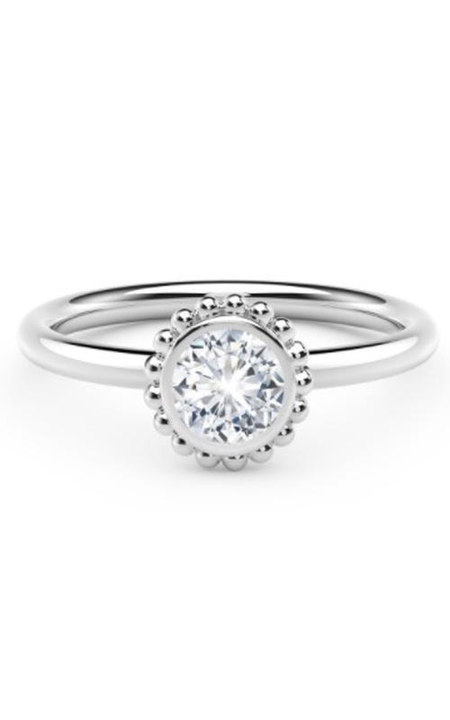 Luxurious 18K White Gold Engagement Ring
