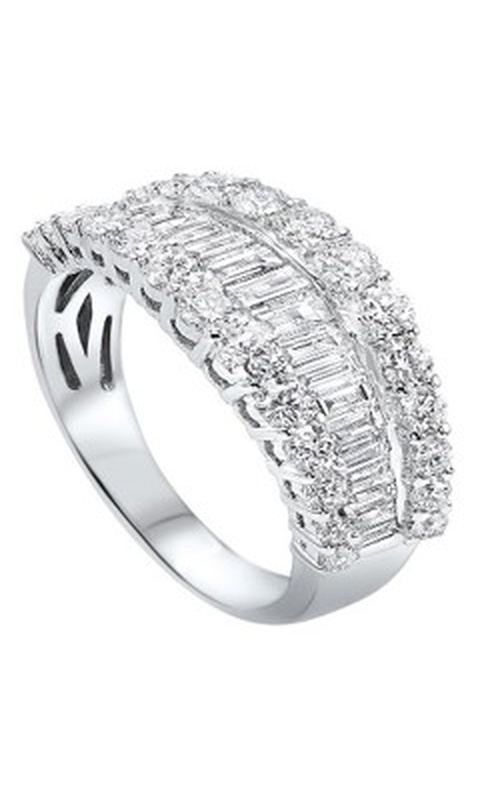 Luxurious 14K White Gold Diamond Ring