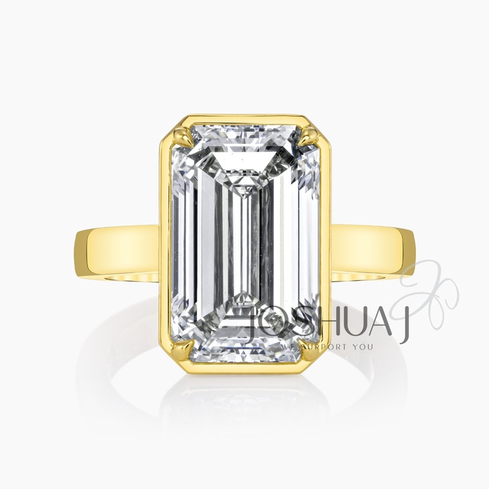 Emerald-Cut Diamond Ring