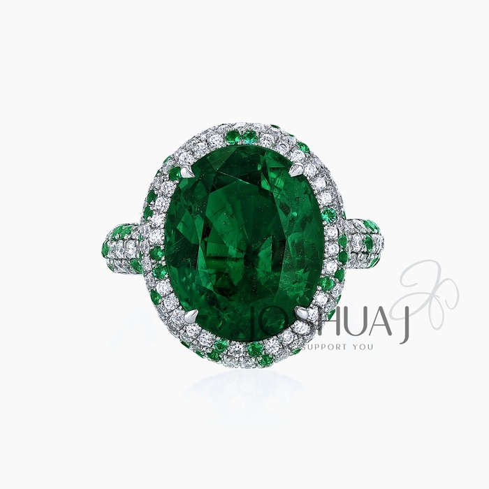 Oval Emerald Ring
