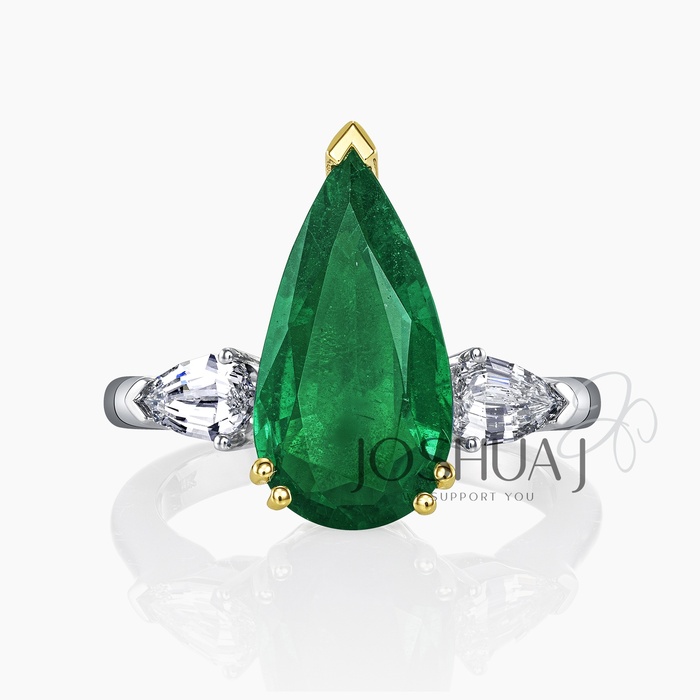 Emerald-Cut Diamond Ring