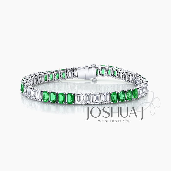 Emerald-Cut Diamond Bracelet