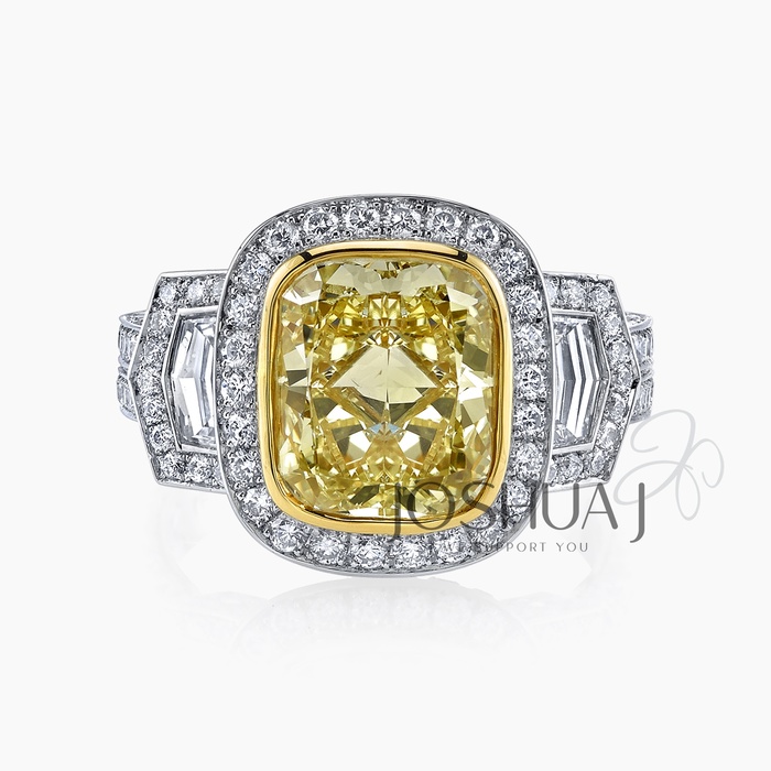 Fancy Light Round Diamond Ring