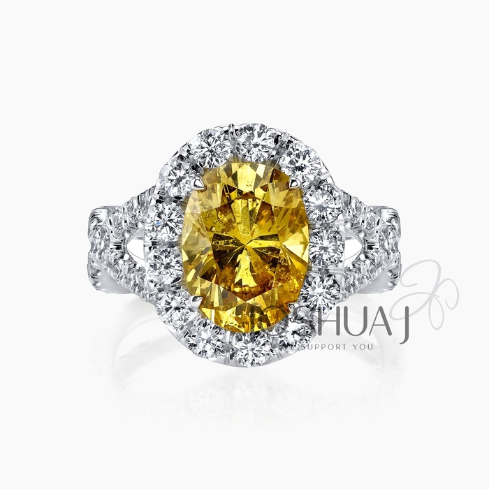 Oval Diamond Ring