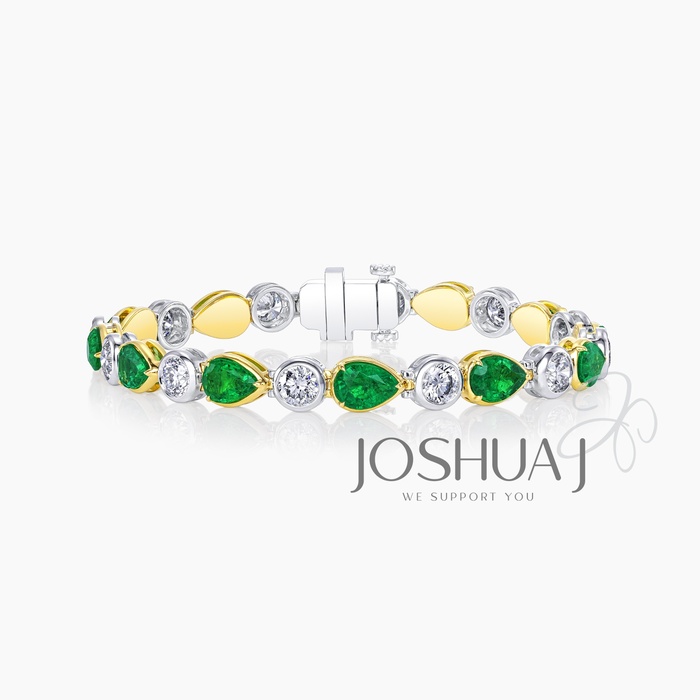 Pear Emerald Bracelet