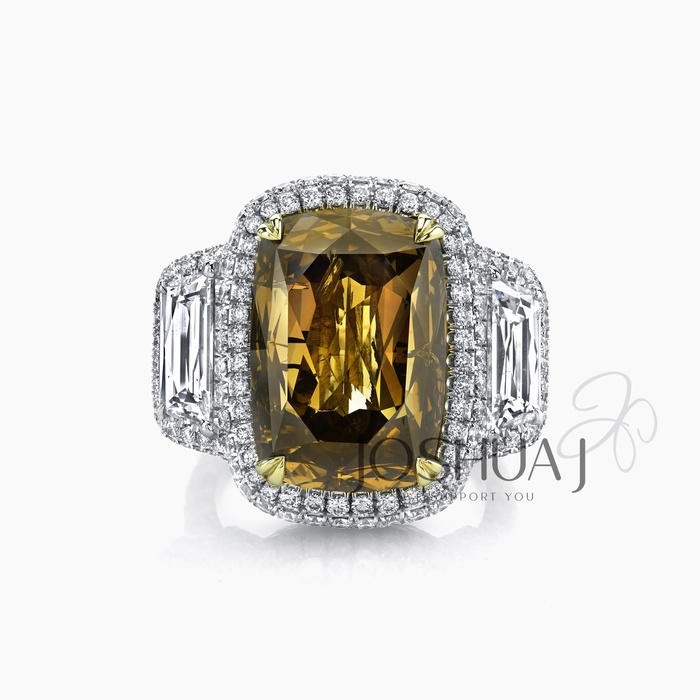 Round Diamond Halo Ring