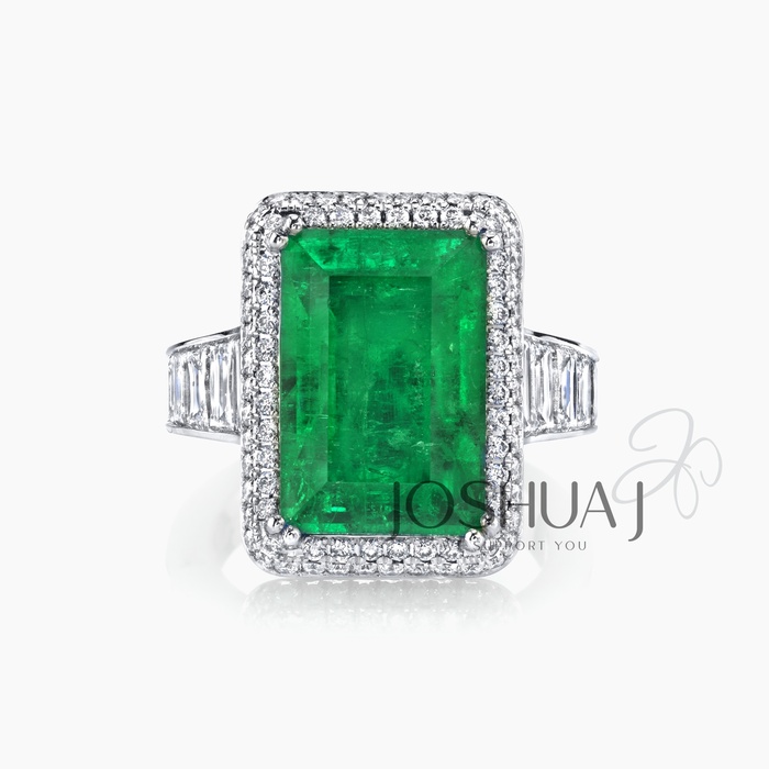 Round Emerald Ring