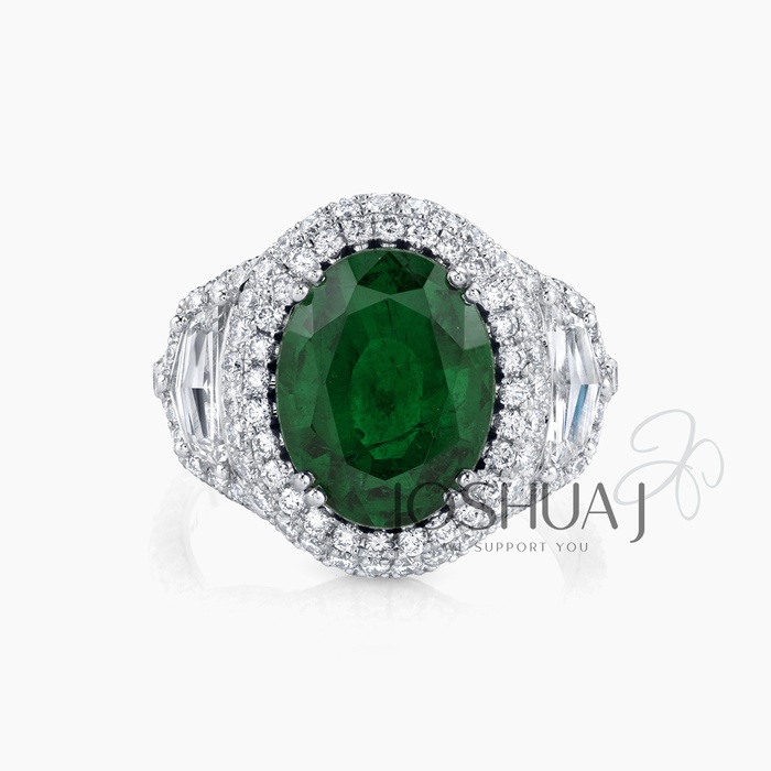 Oval Emerald Ring