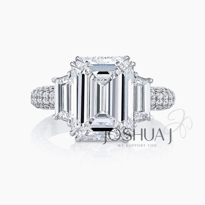 Emerald-Cut Diamond Ring