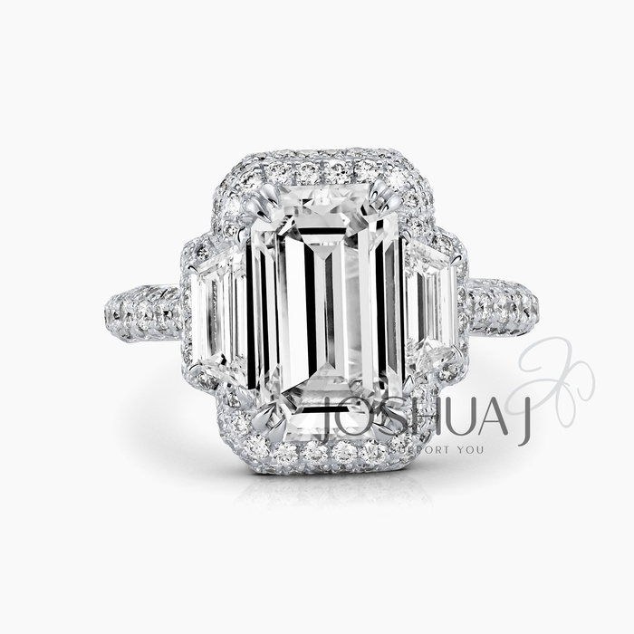 Round Emerald Halo Ring