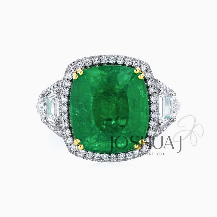 Cushion Emerald Ring