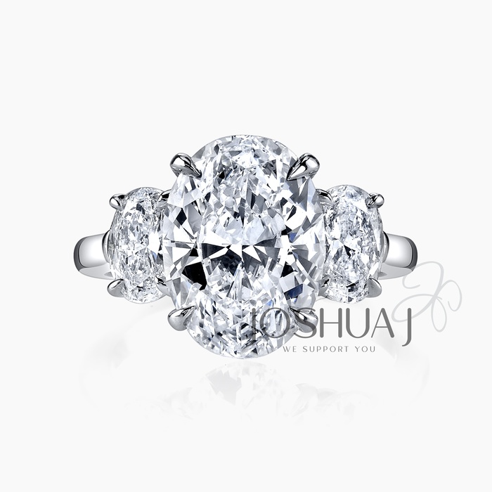 Oval Diamond Ring