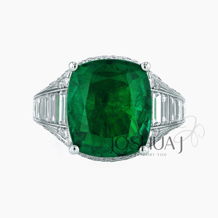 Cushion Emerald Ring