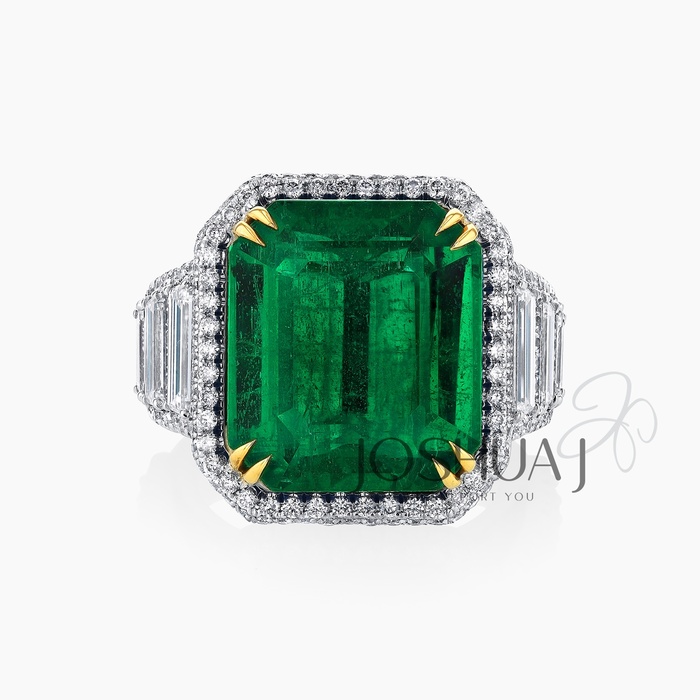 Round Emerald Ring