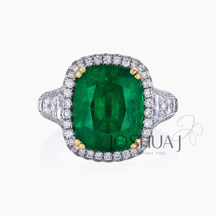 Cushion Emerald Halo Ring