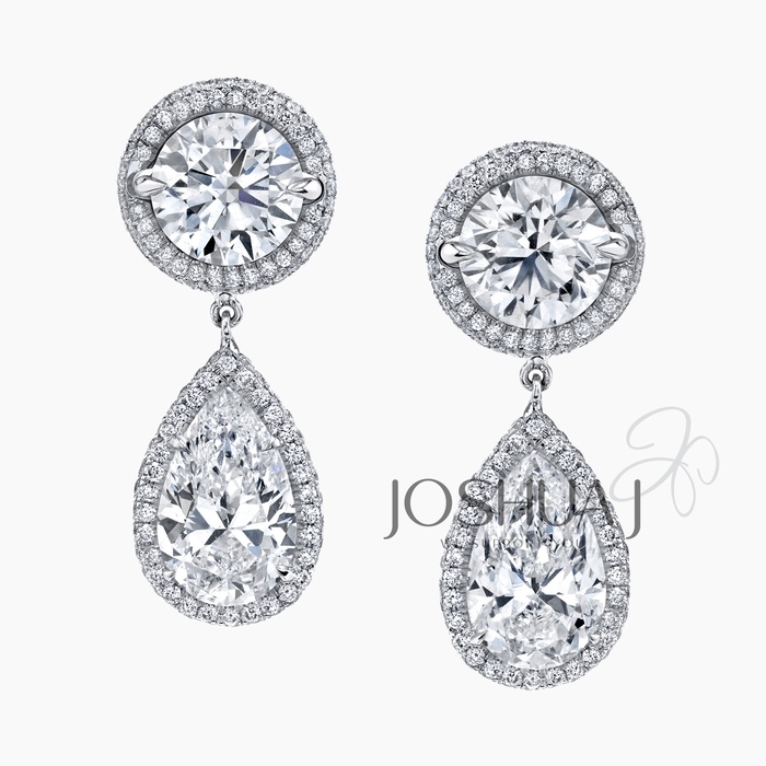 Round Diamond Stud Earrings