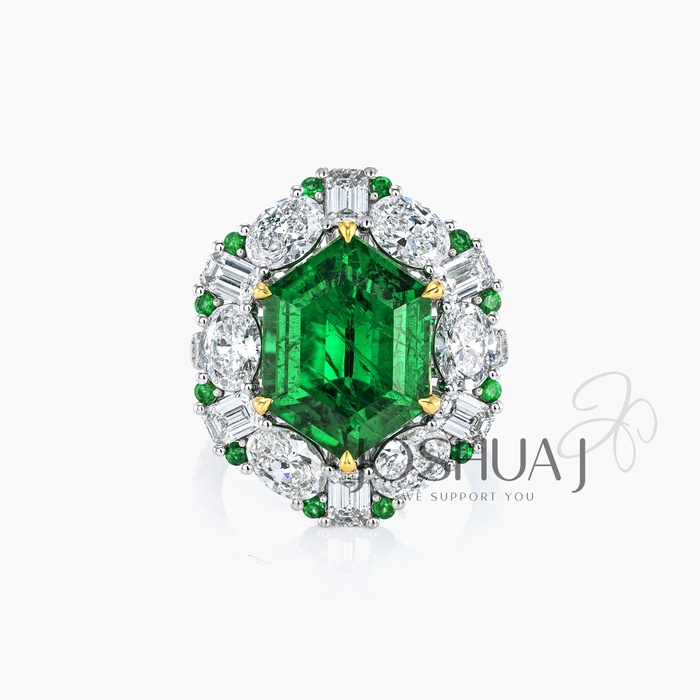 Oval Emerald Halo Ring
