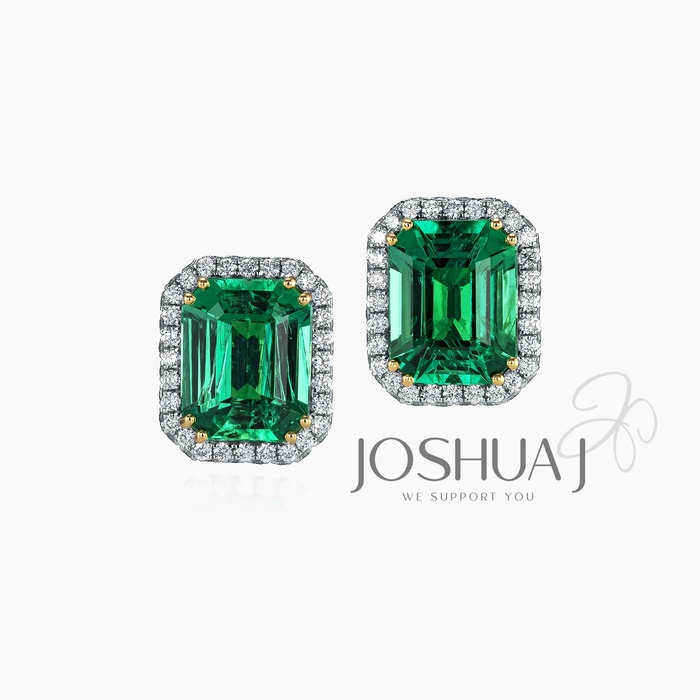 Round Emerald Stud Earrings