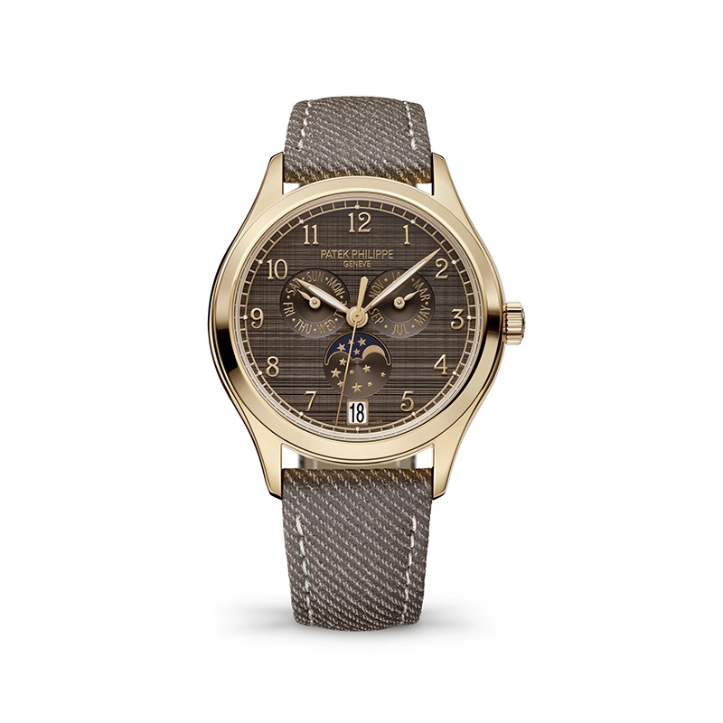 Patek Philippe Complications Watch 4946R-001