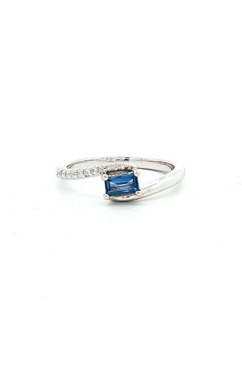 YOGO SAPPHIRE AND DIAMOND RING