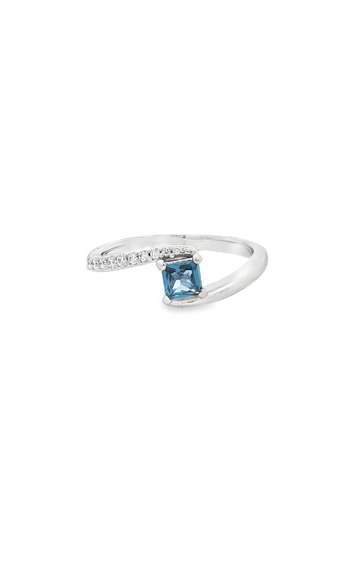 YOGO SAPPHIRE AND DIAMOND RING
