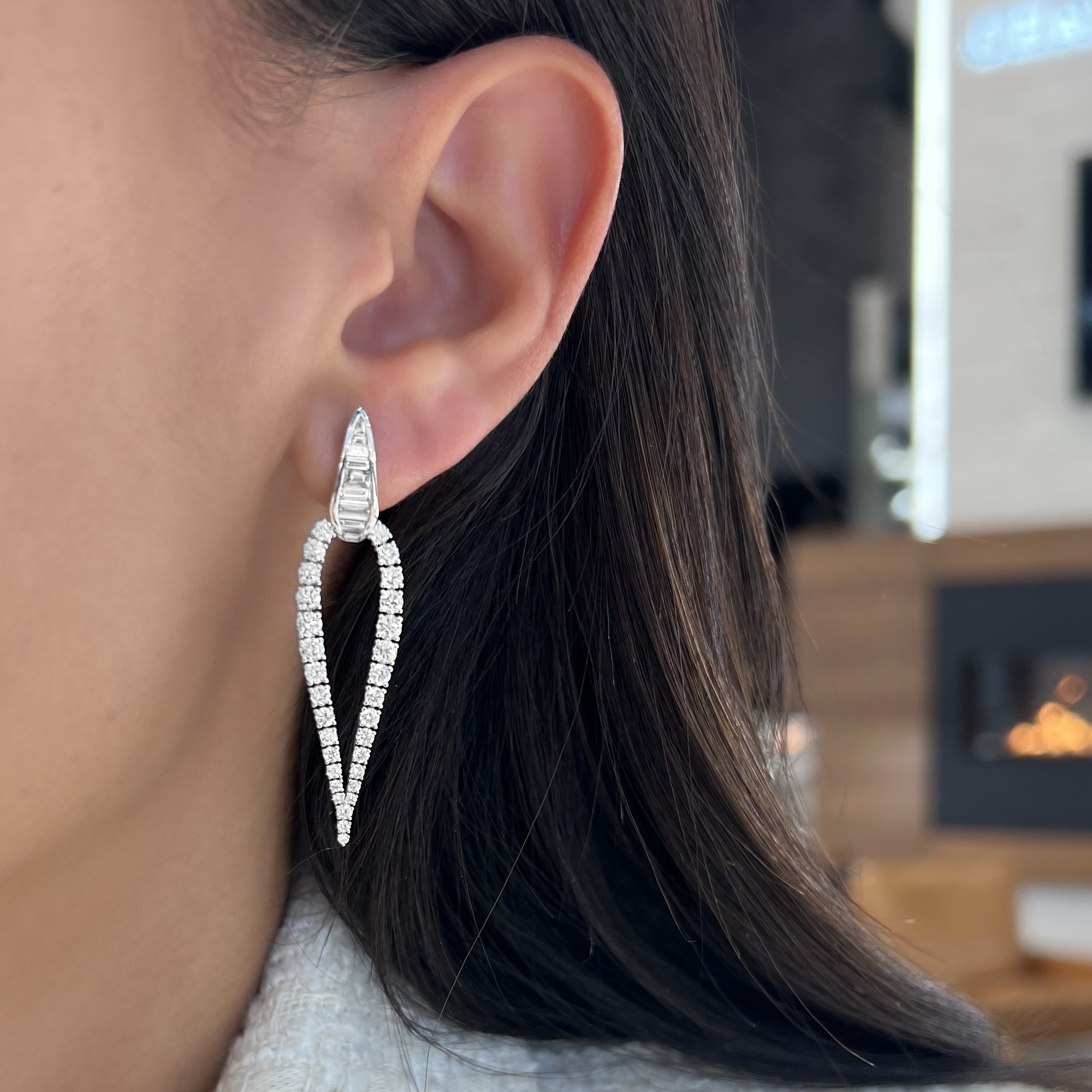 Boucles D'oreilles Charriol Flamme Blanche - Or Blanc 18K Avec Diamants, Neuf Avec étiquettes