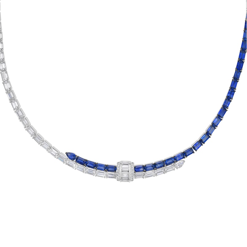 Signature Emerald Cut Pull Necklace