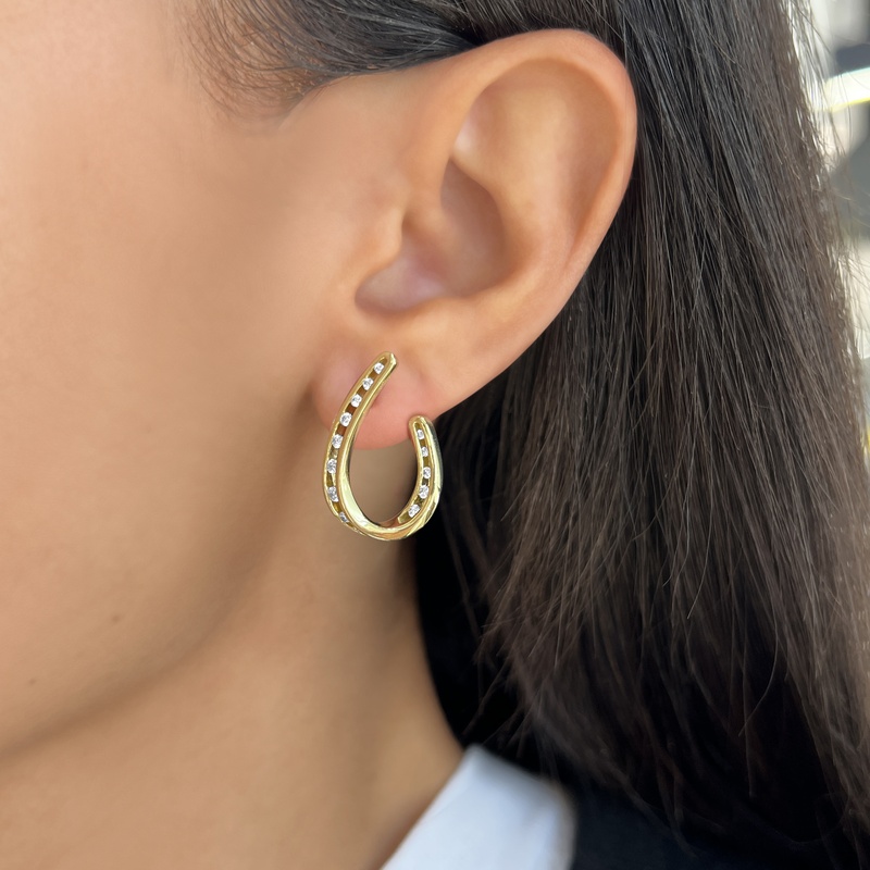 Floating Diamond Arch Earring