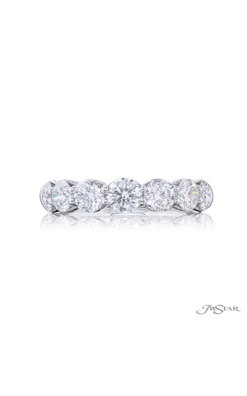 Elegance Elevated: Classic Single-Row Round-Cut Diamond Band in Platinum