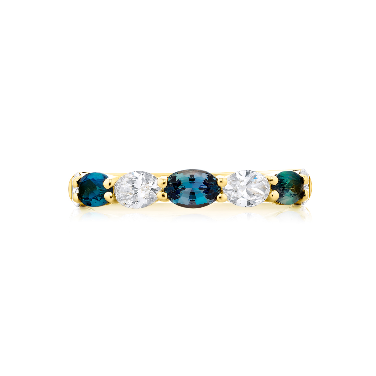 18K Yellow Gold Oval Alexandrite and Diamond Band