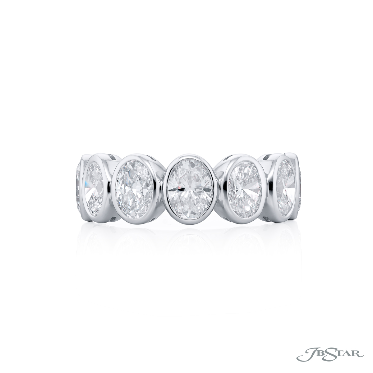 Platinum Oval Diamond Single-Row Bezel Set Band