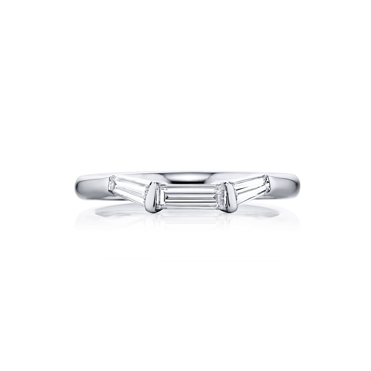 Platinum Straight Baguette Diamond Single-Row Channel Set East-West Band