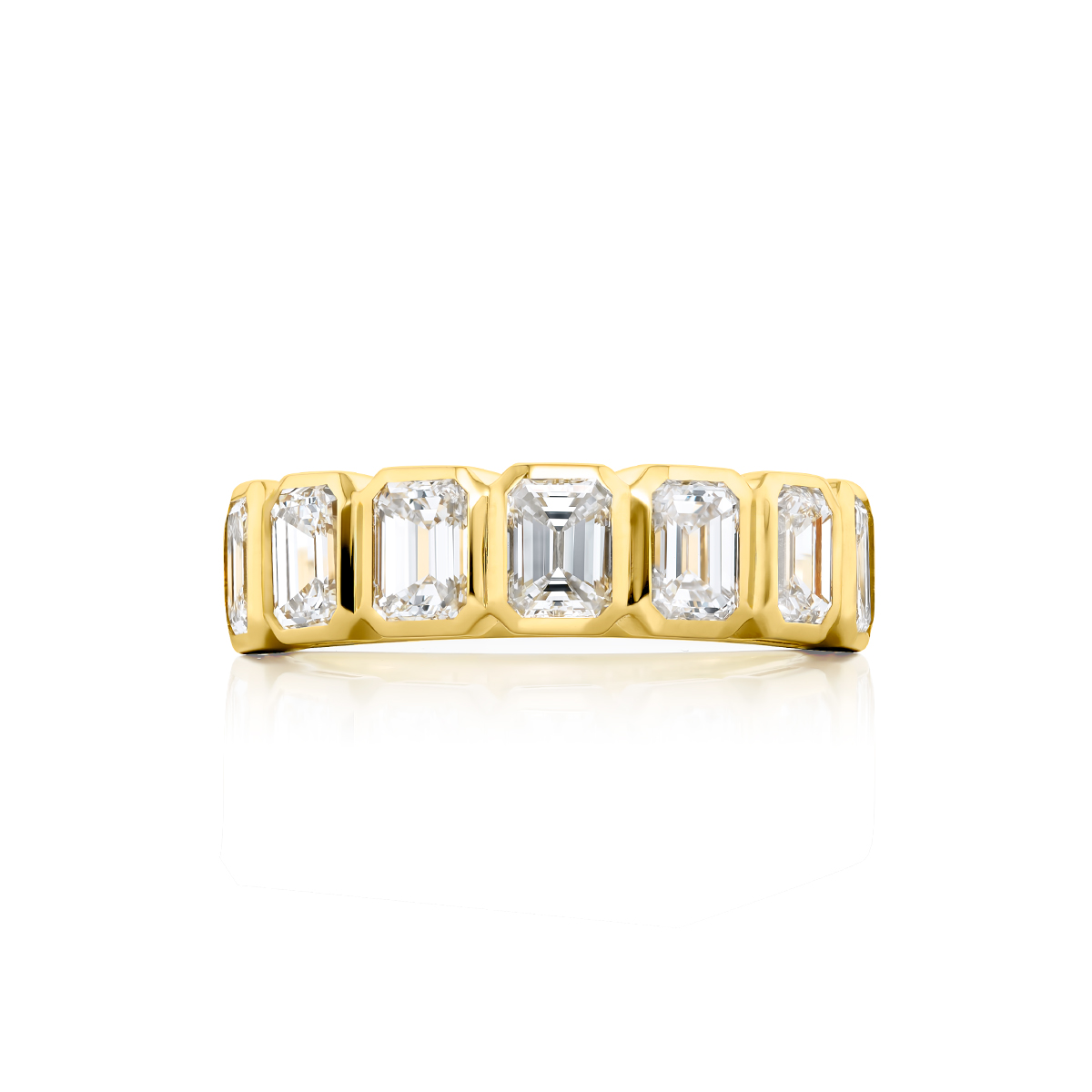 18K Yellow Gold Emerald-Cut Diamond Single-Row Bezel Set Band