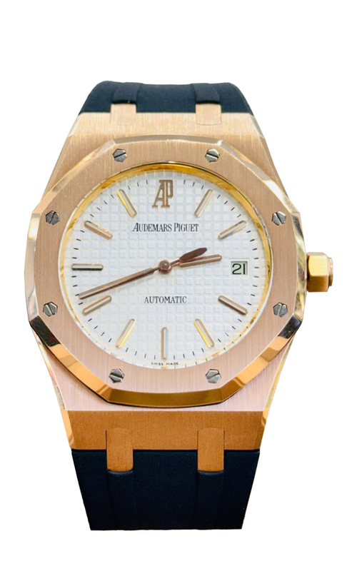 39MM 18K ROSE GOLD AUDEMARS PIQUET ROYAL OAK WITH WHITE DIAL ON BLACK RUBBER STRAP. S# G23354