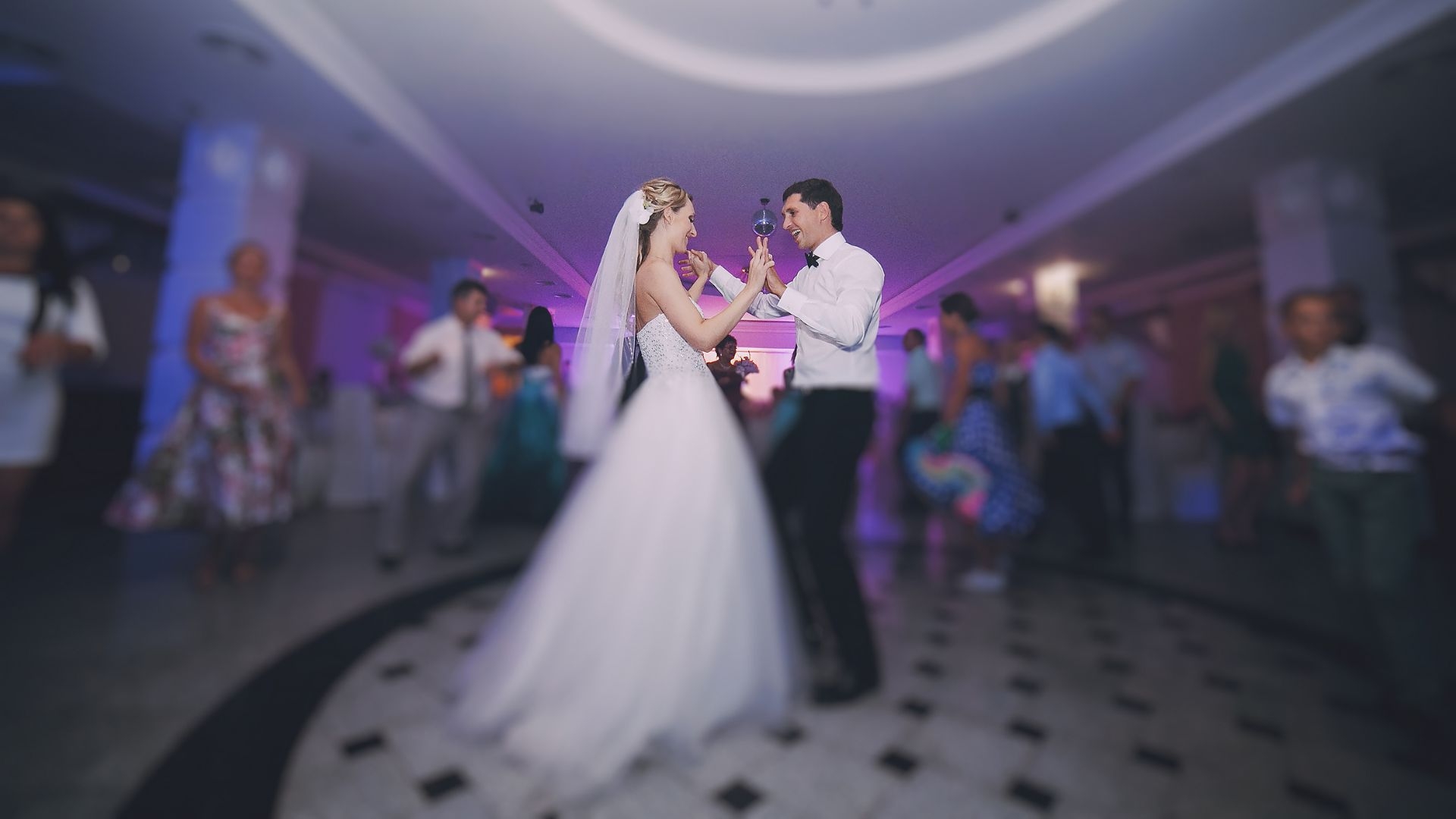 Dance Floor Weight Distribution