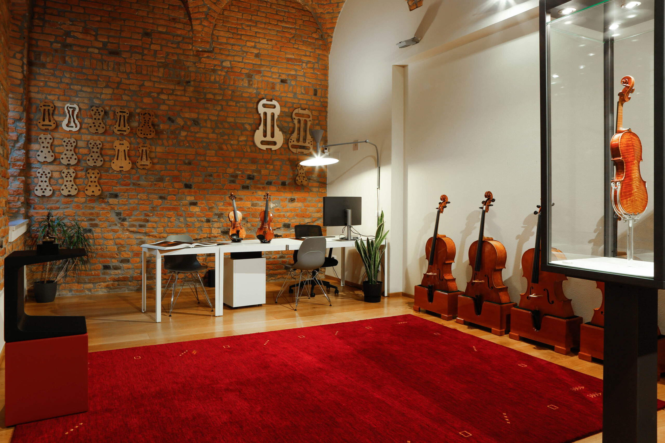 Amorim Fine Violins Workshop in Cremona