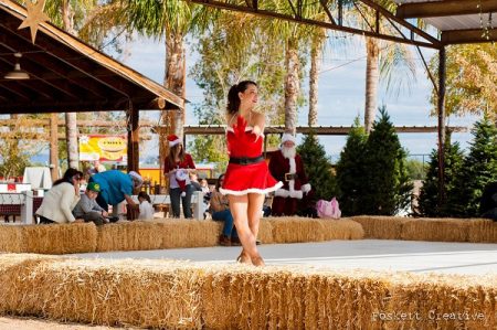 Schnepf Farms Winter Wonderland Ice Skater Christmas Holiday Event