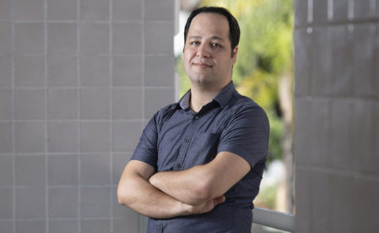 Rahim Esfandyar-pour, UC Irvine assistant professor of electrical engineering and computer science